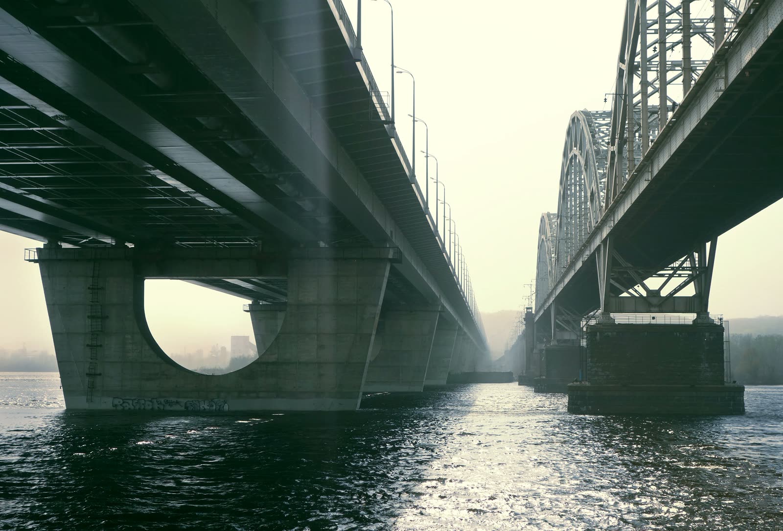 IMMERSIVE — vertical version